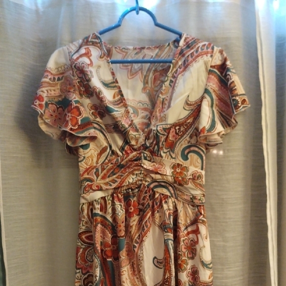 Cupshe Dresses & Skirts - Elegant Paisley Print Dress